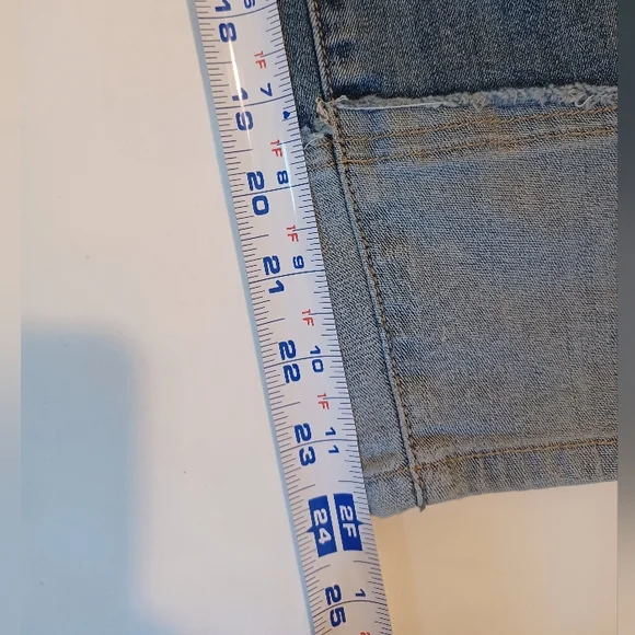 Charlie B Jeans Women's Size 14 - Picture 6 of 8